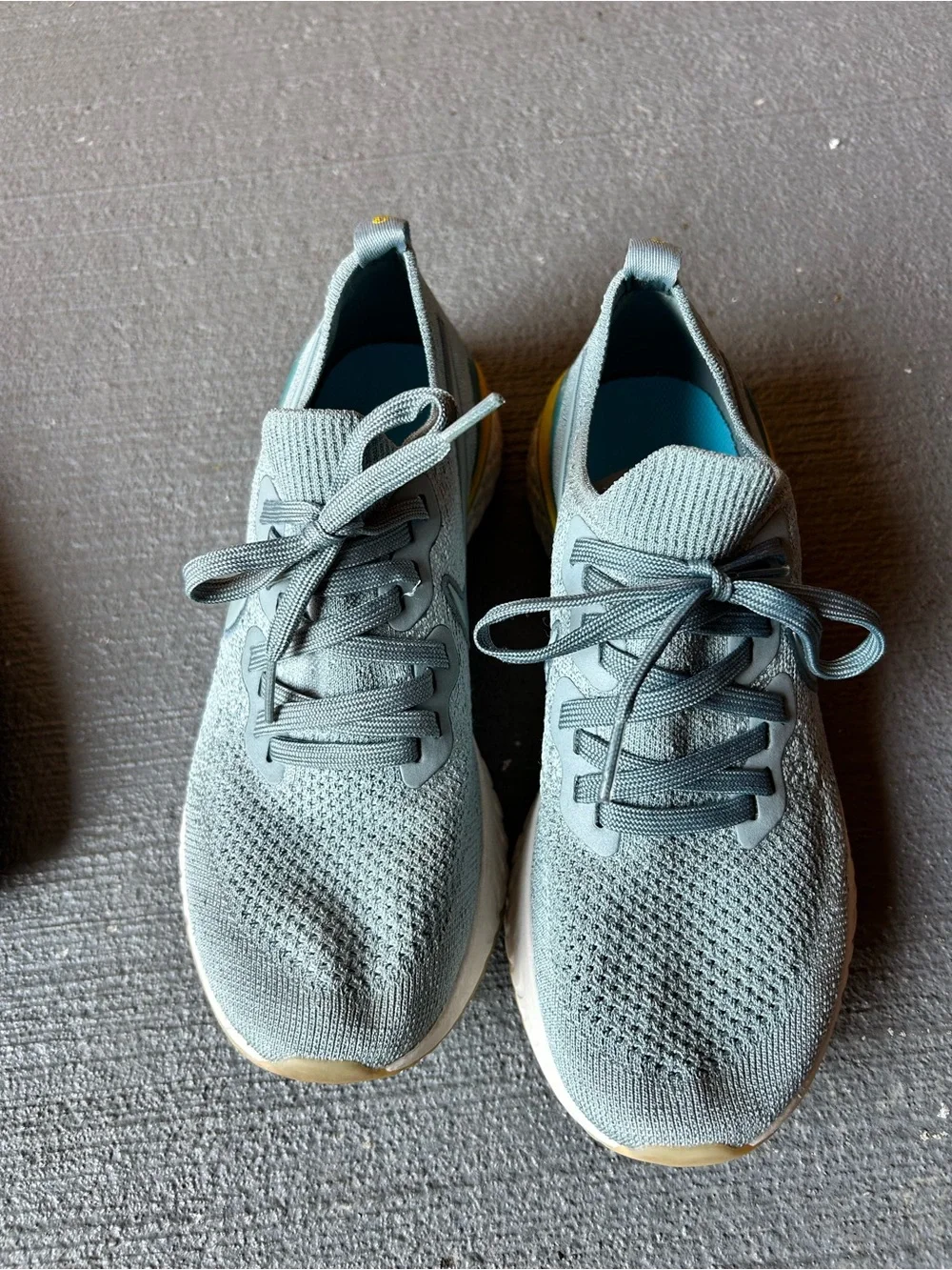 Nike Women’s Athletic Sneakers in Teal with Yellow Accent like new